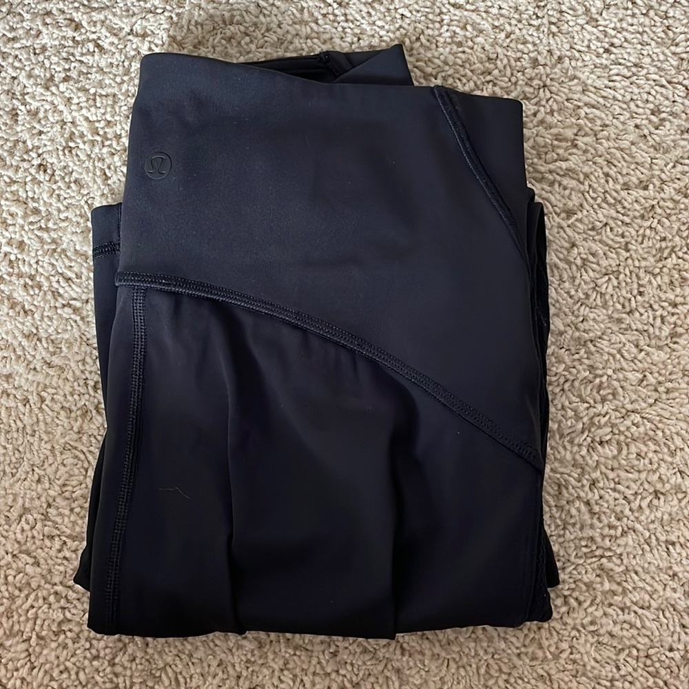 Black lululemon leggings